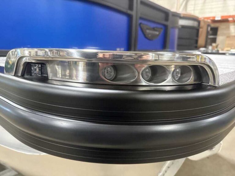 2026 Bennington 25LTSB - Blackout US-ETWS9076J526 [photo 17]